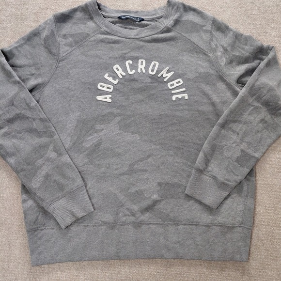 Abercrombie & Fitch Tops - Abercrombie Olive Gray Camo Pullover Sweatshirt